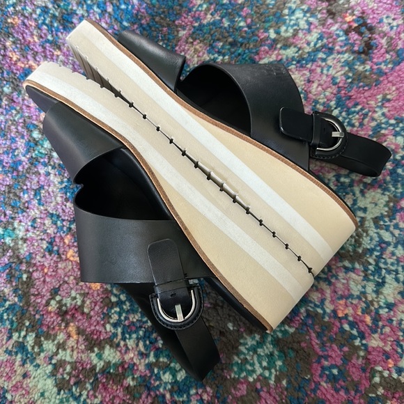 🖤VINCE Shelby Wedge Heel Sandals🖤 - Picture 7 of 16